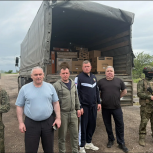 Кировские партийцы помогли выполнить заявки бойцов