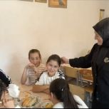 Активисты «Единой России» проинспектировали летние лагеря в Ногайском районе и Южно-Сухокумске
