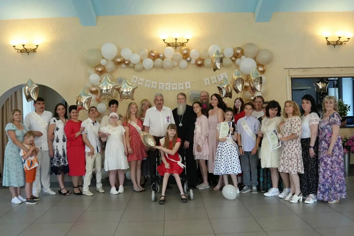 В Алатырском центре помощи детям-инвалидам прошёл первый выпускной