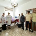 В Джейрахской районной больнице в преддверии профессионального праздника работников здравоохранения прошла встреча с активистами местного отделения партии