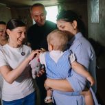 От слёз – к улыбке: в Республике продолжается благотворительная акция «Единой России» «Коробка храбрости»