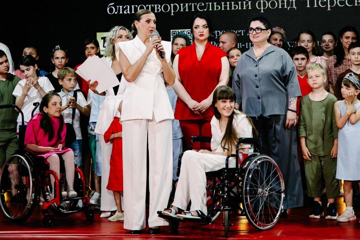 При поддержке «Единой России» в Ростове-на-Дону прошел инклюзивный показ мод