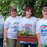 «Единая Россия» в Каслях помогает преображать территории детских садов