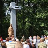 «Завтра была война». В Каменке открыли обновленный мемориал воинам-землякам