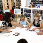 «Единая Россия» организовала этноквест и экскурсию в банк для школьников ХМАО