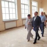 Депутат «Единой России» Максим Гелас посетил Центральный Дом культуры Цимлянского района