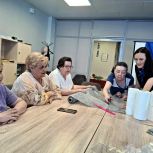 «Единая Россия» района Ивановское организовала мастер‑класс по изготовлению «сухого душа»