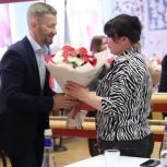 Владислав Кузнецов встретился с работниками социальных служб округа