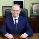 Поздравление Губернатора Пензенской области, секретаря Пензенского регионального отделения Партии  «Единой России» Олега Мельниченко