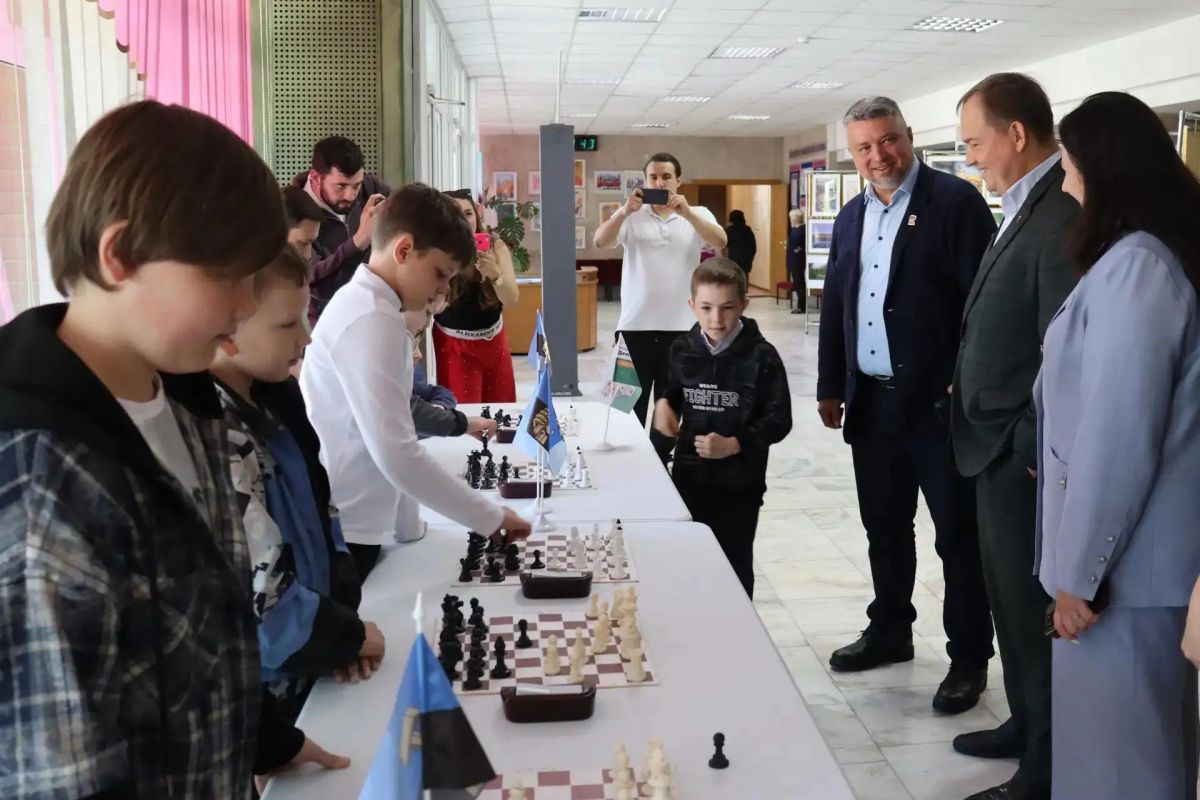 Хорошие соседи, отличные друзья: в Донецке прошёл праздник, посвящённый добрососедству