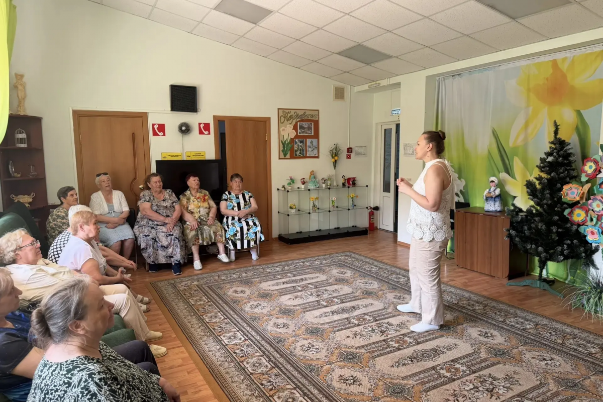 Представителям «серебряного» возраста Надыма рассказали о мерах социальной поддержки