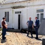 Партийный десант Единой России проверил ход капитального ремонта детского сада в Нестеровском