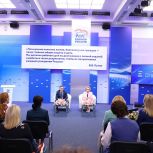 Валентина Матвиенко и Владимир Якушев поддержали инициативы активисток «Женского движения Единой России» для включения в Народную программу