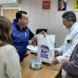 Единороссы поздравили читинских медработников с наступающим профессиональным праздником