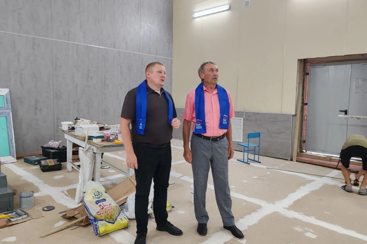 «Партдесант» «Единой России» проверил ход работ на объектах народной программы в Новосибирской области