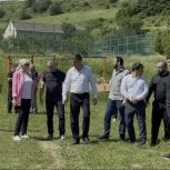 Елена Павлюченко проинспектировала ход капремонта в школах Буйнакского района