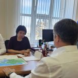 Елена Евтюхова и Александр Дудоров провели рабочие встречи, решая вопросы граждан, поступившие во время личных приемов в Эгвекиноте, Амгуэме и Анадыре