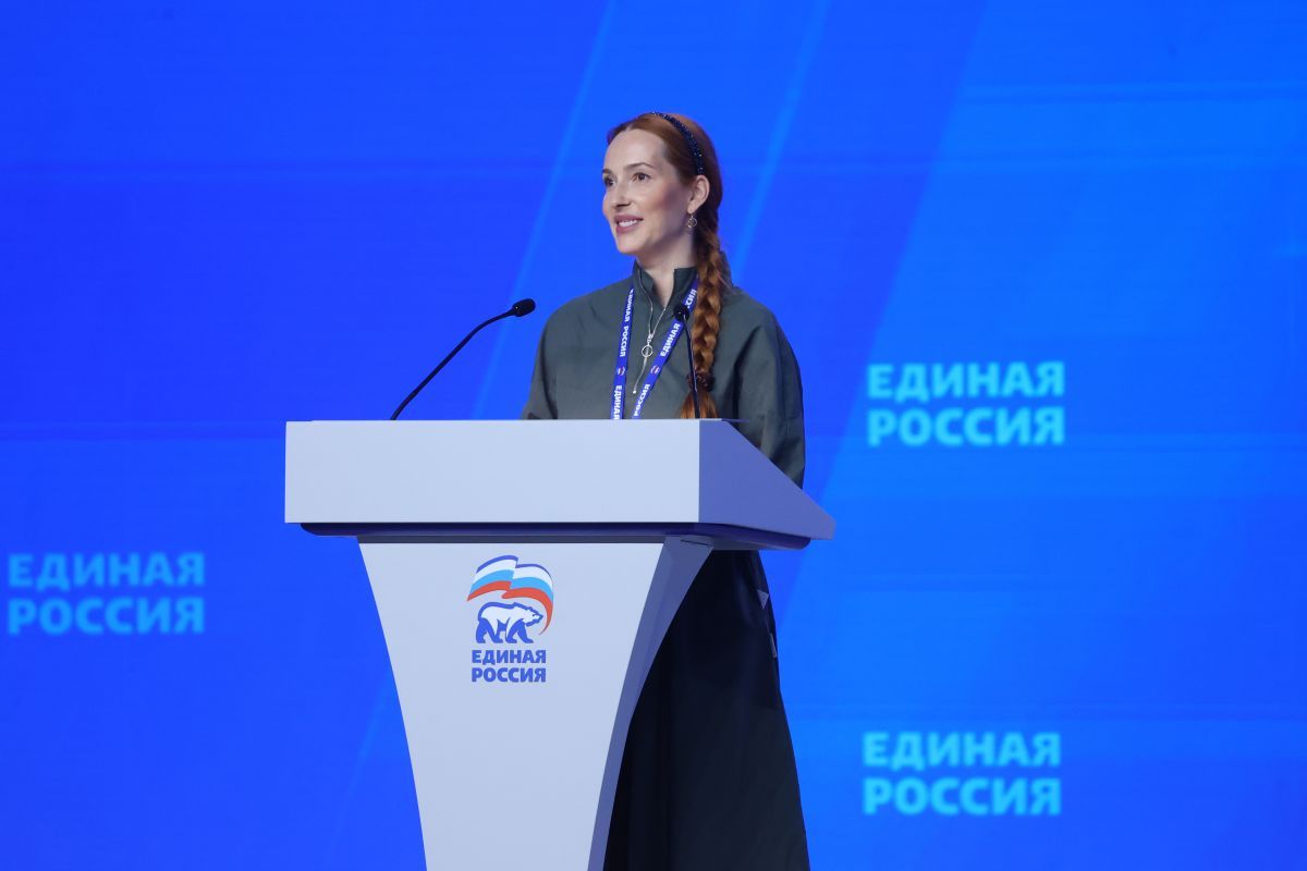 Председатель общественного совета партпроекта «Женское движение Единой России» в ДНР Екатерина Мартьянова: Мы продолжим работать вместе с «Единой Россией — ради сильной, процветающей страны