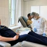 «Единая Россия» организовала в Чебоксарах донорскую акцию в поддержку пациентов госпиталей и тяжелобольных детей