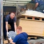 Партийцы отправили из Сургута «за ленточку» свыше 3,5 тонны груза
