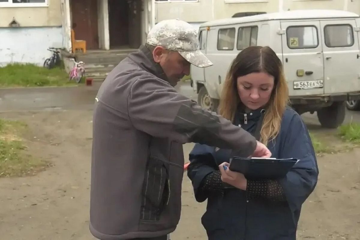 По инициативе магаданцев и поддержке «Единой России» в одном из городских дворов организуют удобные парковочные места