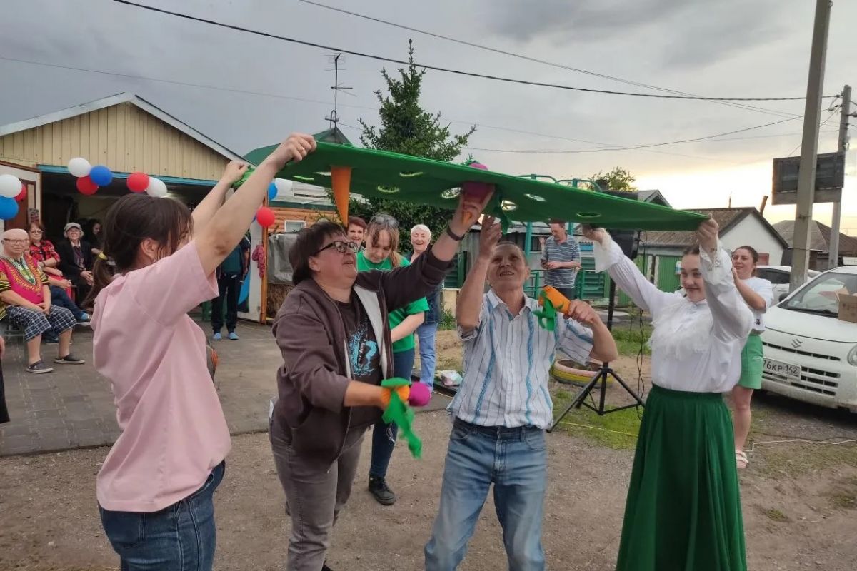 Беловские единороссы провели «День соседей»
