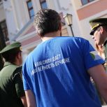 «Молодая Гвардия Единой России» совместно со Следственным комитетом по Восточному военному округу отправила гуманитарный груз в зону СВО
