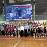Юные гандболистки Кубани разыграли патриотический «Фестиваль дружбы»