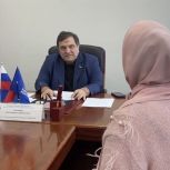 Сайгидпаша Умаханов провел личный прием граждан в Махачкале