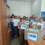 Сторонники Единой России Октябрьского района приняли участие в акции «Коробка храбрости»