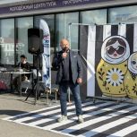 Виталий Булгаков посетил фестиваль ко Дню русского языка в молодёжном центре «Родина»: спорт и творчество объединили жителей Тулы.