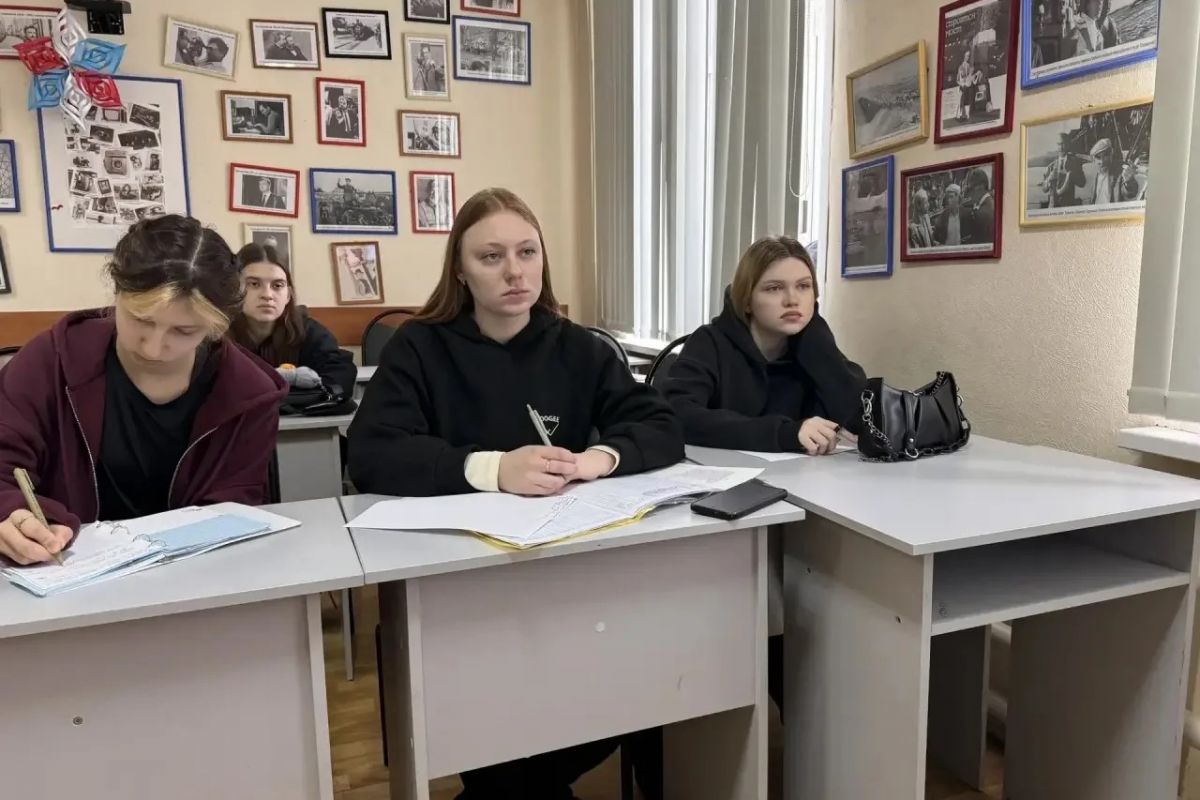 Студентов СГТУ познакомили с историей саратовской архитектуры
