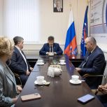 Брянский сенатор встретился с медицинскими работниками