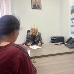 В День защиты детей партийцы помогли решить вопросы летнего отдыха юных колымчан