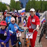 «Единая Россия» организовала для семей Югры праздничные программы ко Дню России