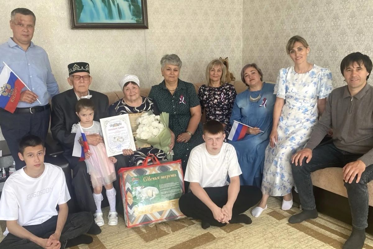 Супруги Минемулины из Кукморского района отметили 50-летие супружеской жизни