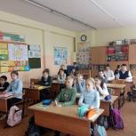 В рамках проекта «Новая школа» состоялся показ фильма «Честь имею»