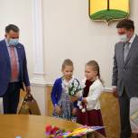В Липецке наградили победителей детского творческого конкурса «Для мамы 8 Марта»