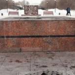 «Единая Россия» поможет восстановить сгоревший памятник воину-освободителю в Татарстане