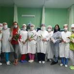 «Единая Россия» поздравила женщин-врачей в преддверии 8 марта