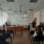 Единороссы Липецка организовали работу по профориентации школьников