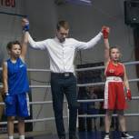 Лучшему боксеру вручили специальный приз от «Единой России»