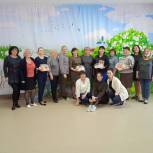 Единороссы Сосновского местного отделения поздравили женские коллективы с праздником 8 марта