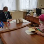 Анатолий Брагин подарил подписку на газету пенсионеру-инвалиду из Магнитогорска