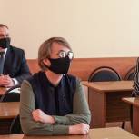 Депутаты «Единой России» проверили свои знания по русскому языку