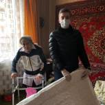 Единороссы помогли курянке со статусом «ребенок войны» приобрести ортопедический матрас
