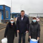 Волонтёры партии «Единая Россия» обеспечивают астраханских врачей из ковидных госпиталей горячим питанием