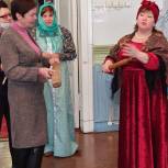 Прекрасное в подарок: женщин-председателей МКД  наградили экскурсией в музей