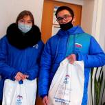 Волонтеры «Нашей Заботы» Федоровского района доставили врачам пакеты  с апельсинами