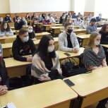 Дмитрий Перминов проводит «уроки мужества» в омских учебных заведениях